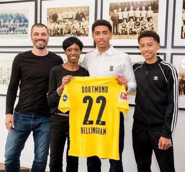 萨利巴与乌 萨利巴与乌